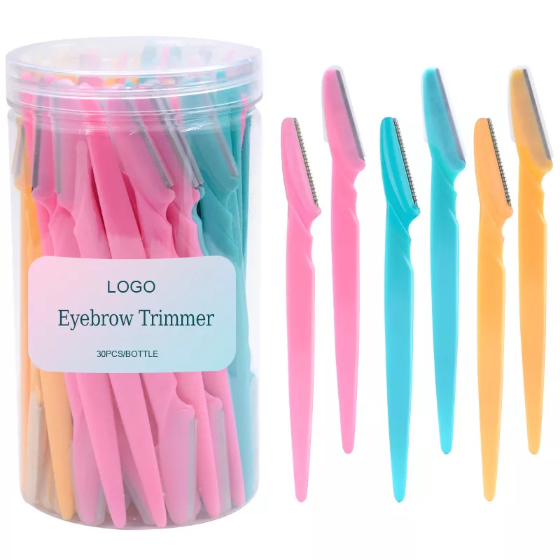 Како тримерот за веѓи го подобрува прецизното чешлање