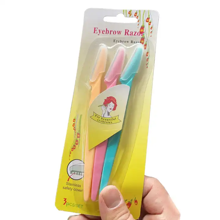 Дали бричот за веѓи е најбезбедна и најефикасна алатка за совршено обликувани веѓи дома